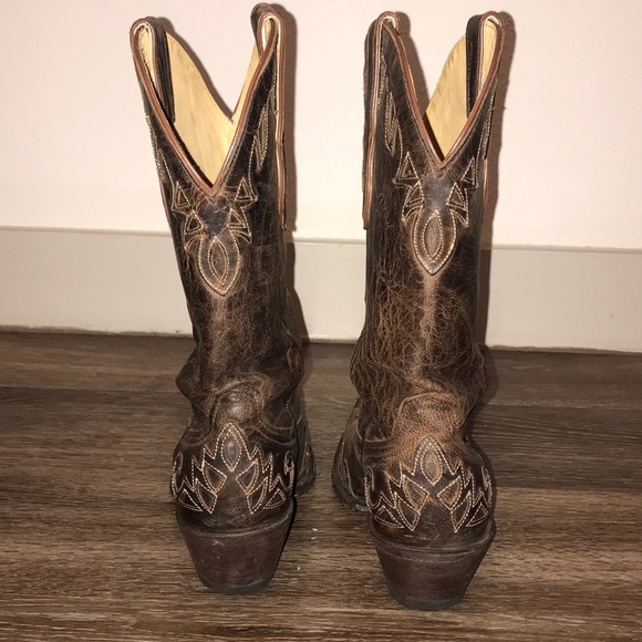 Cavender’s Gorgeous Distressed Brown Cowboy Boots - Picture 4 of 5